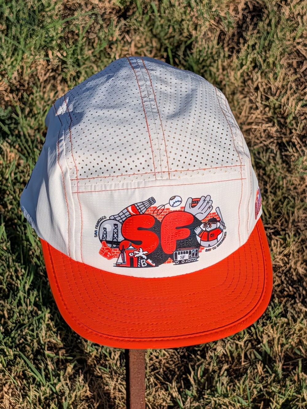 rnnr San Francisco Base To Breakers Pacer Running Hat Giant Race Cap 56cm White